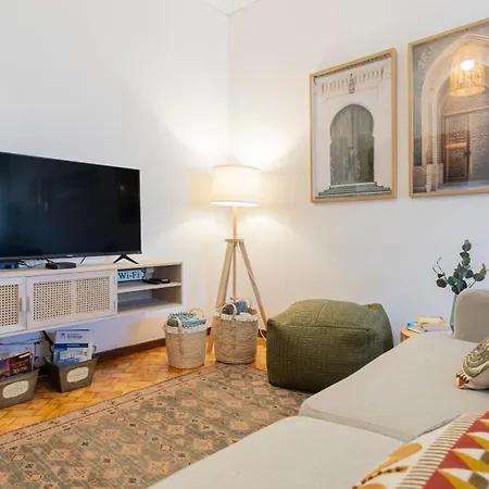 Bright Next Metro Appartement *