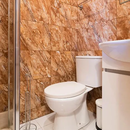 Bright Next Metro * Porto