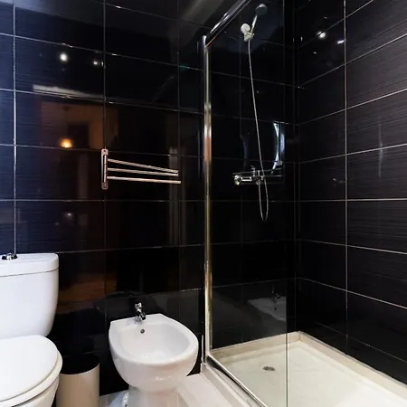 Bright Next Metro Appartement *