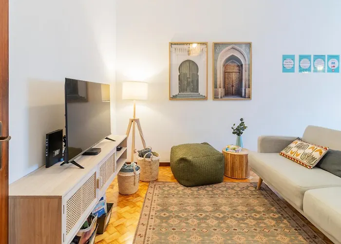 Bright Next Metro Porto