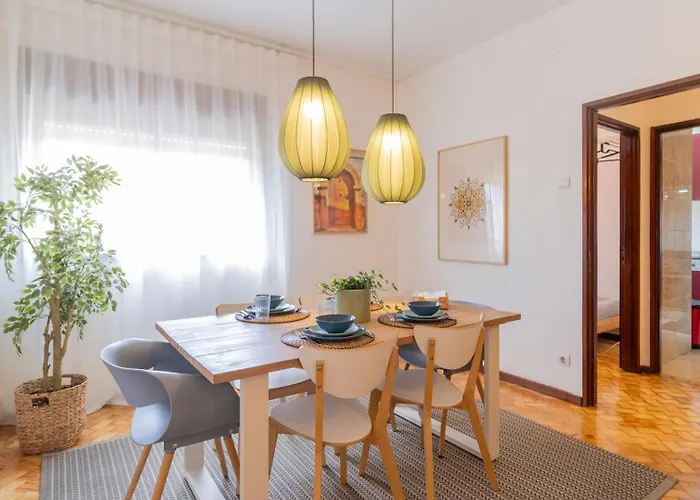 Bright Next Metro 아파트 *