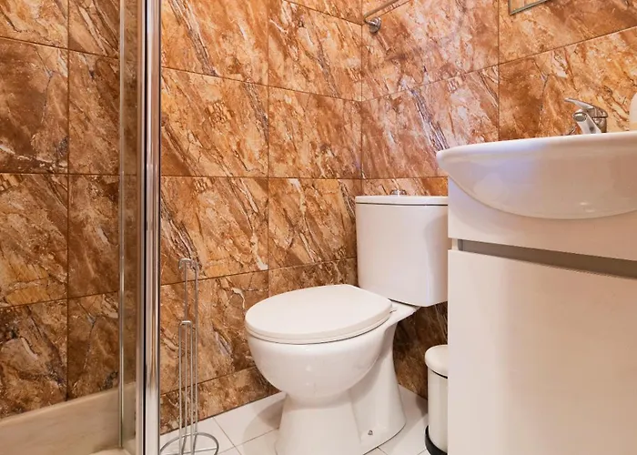 Bright Next Metro * Porto