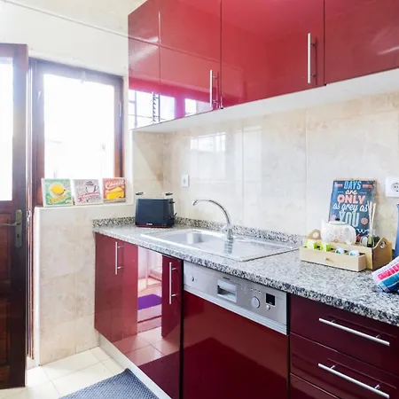 Apartment Bright Next Metro