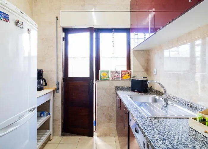 Appartamento Bright Next Metro Oporto